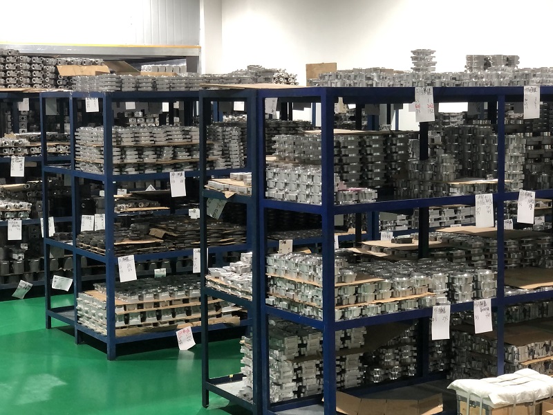 Unedited footage of the Green Hydraulic Factory4